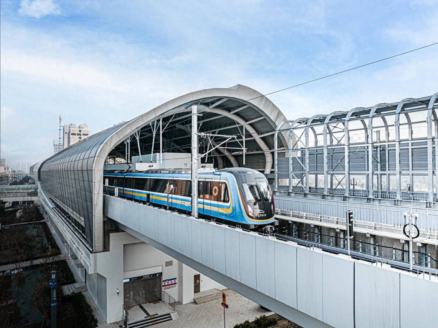 2025年成都轨道交通4条新线将通车，总里程迈向7595公里今日