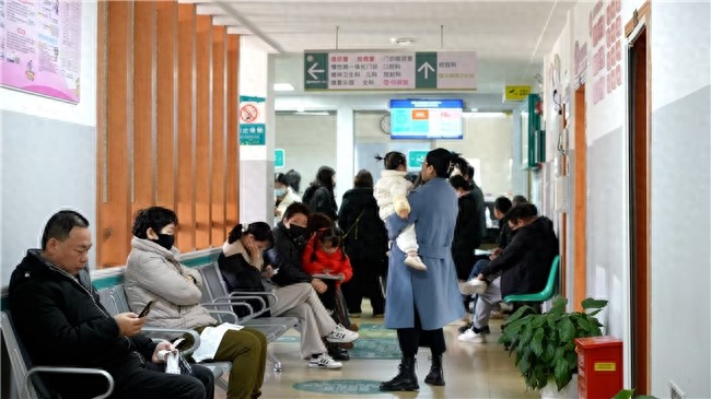 DeepSeek深度赋能医疗，宁波仑小医助力智慧健康新时代今日