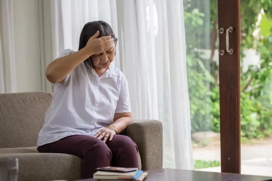 中老年人真的不要长期吃素!这等于在慢性自杀