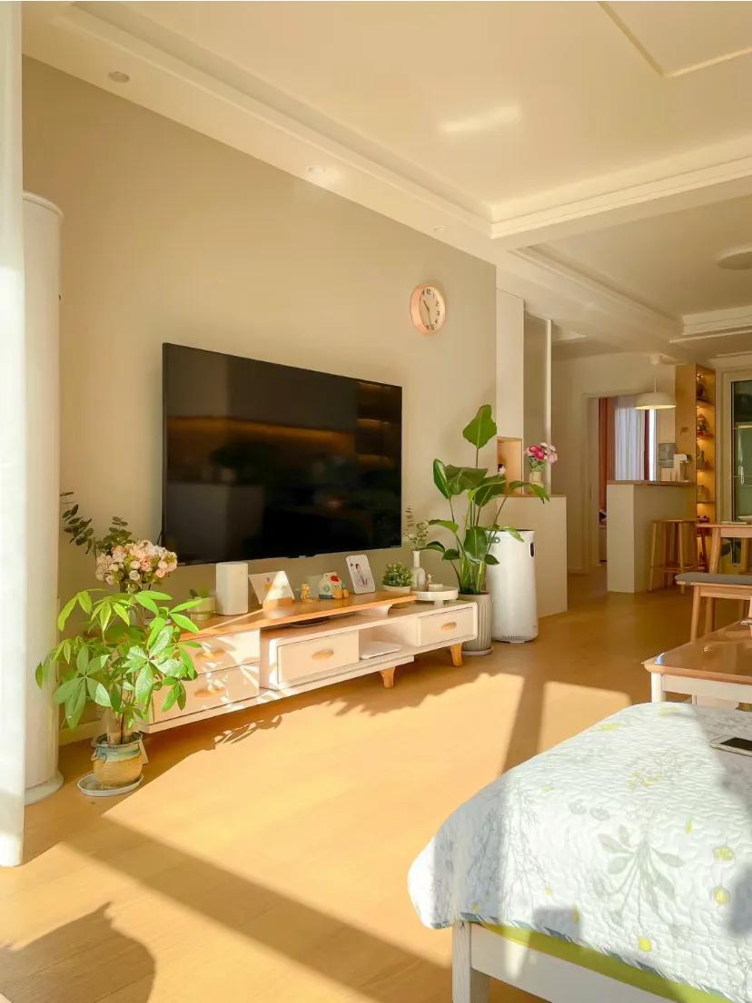 山东女主晒出治愈系小家,全屋布置得干净又温馨,越住越舒适