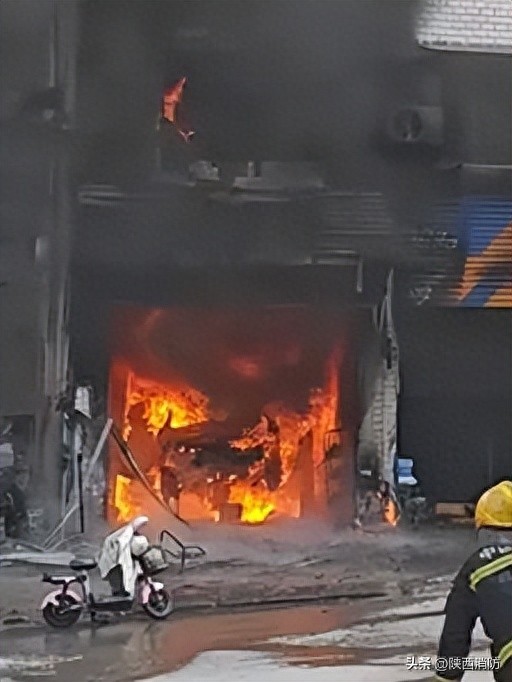 悲剧！一汽修店突发火灾，20岁男子不幸身亡
