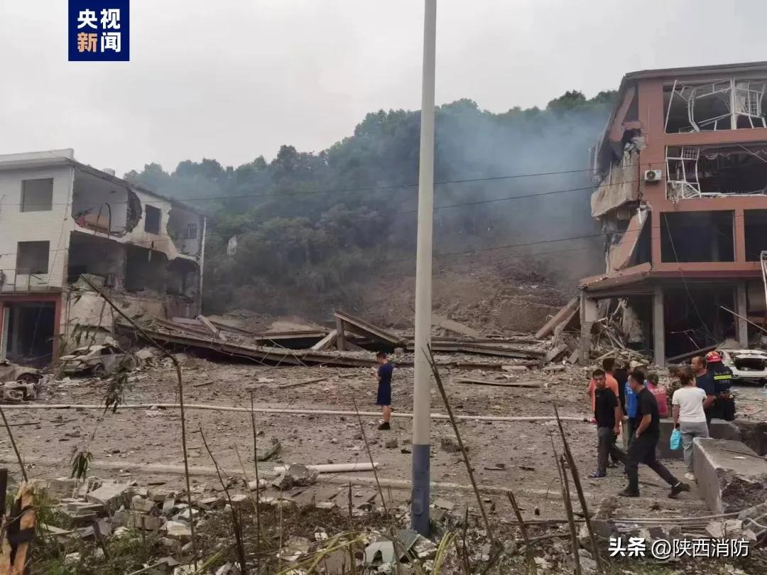 悲剧!一汽修店突发火灾,20岁男子不幸身亡