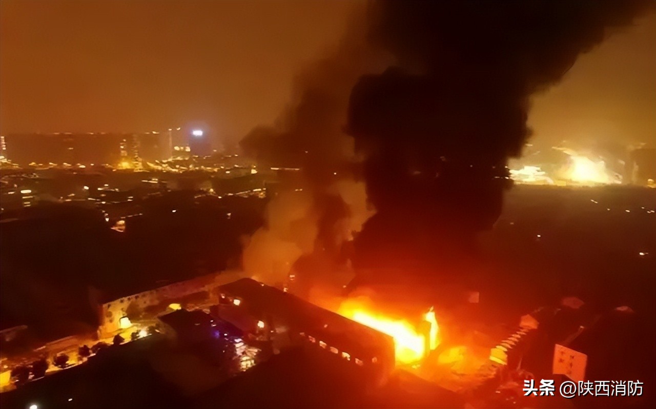 悲剧!一汽修店突发火灾,20岁男子不幸身亡