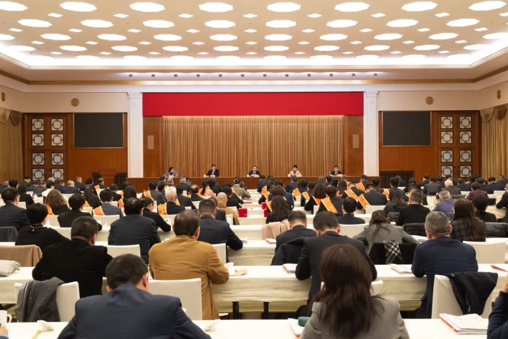 上海市民政会议举行,陈吉宁龚正会见这些先进集体、个人和表彰