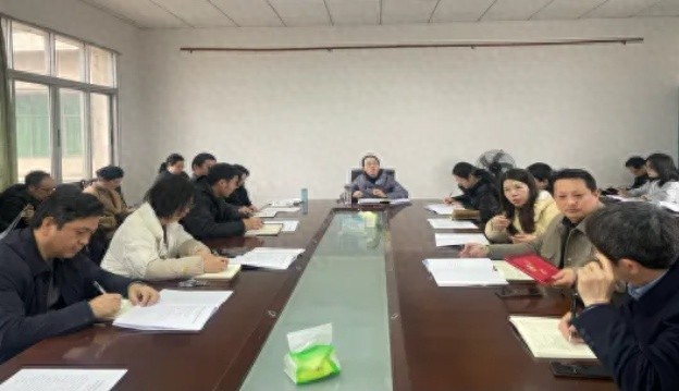 教谋新篇研以致远