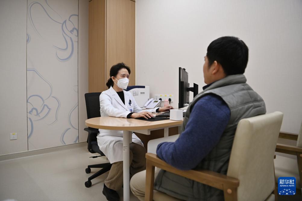 我国首家外商独资三级综合医院迎来首个开诊日