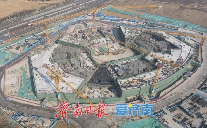 两馆一中心开建地上主体结构,济南黄河体育中心快马加鞭今日