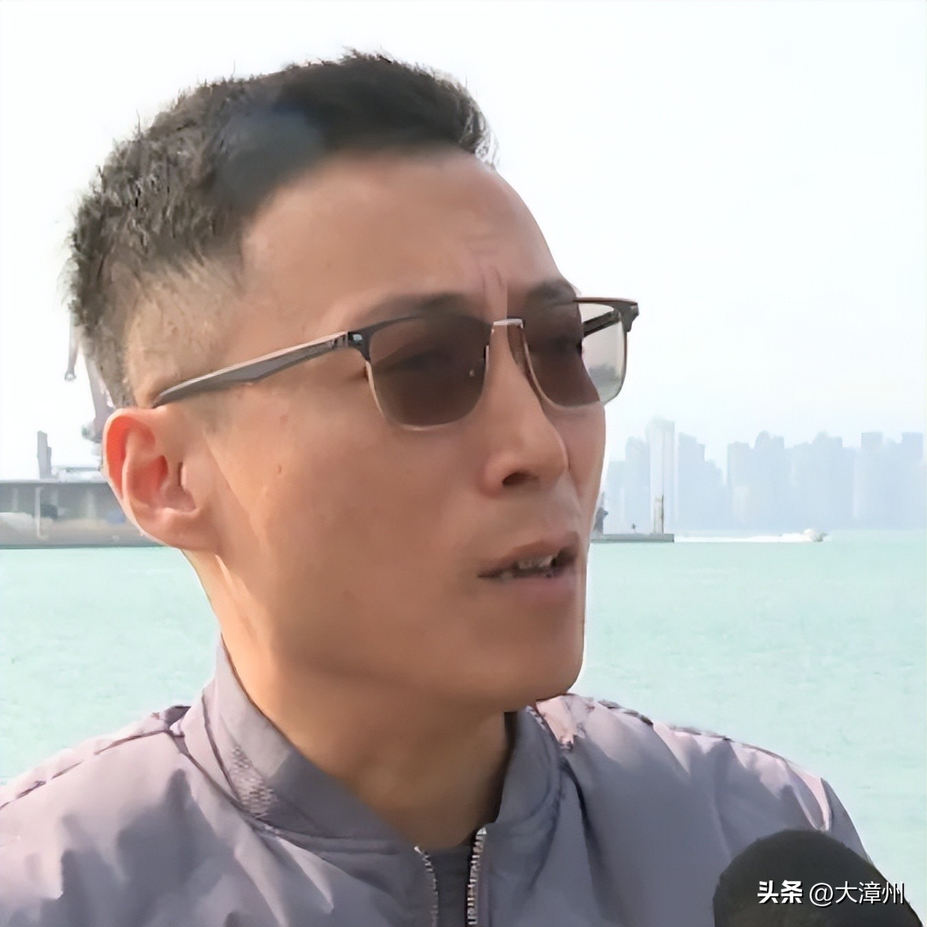 惊险一刻!漳州龙海籍一渔船,获救!