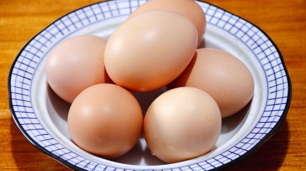 每天一个鸡蛋,糖尿病风险增加60%?是真的吗?真相如何?今