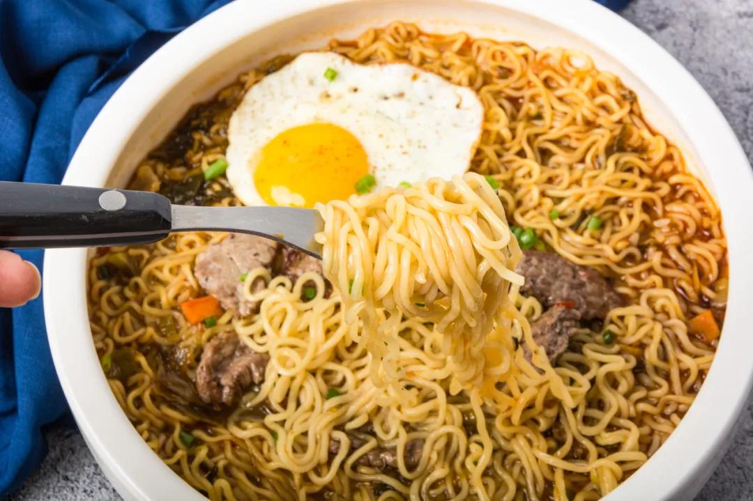 爸妈,这些你们以为的垃圾食品,其实吃对了也可以很健康今日