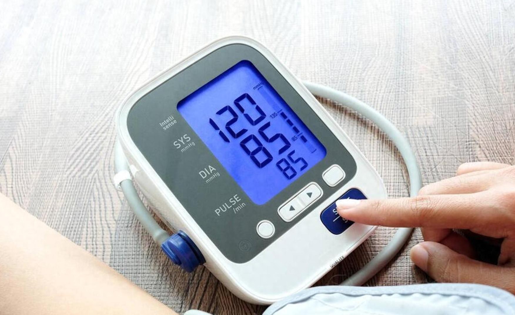 起床后，血压多少才算正常？很多人放宽范围了，医生一文说清