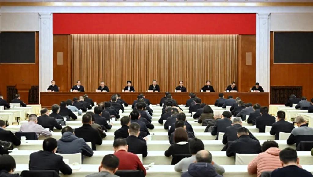 更好维护群众合法权益和社会安全稳定！上海市信访工作会议举行