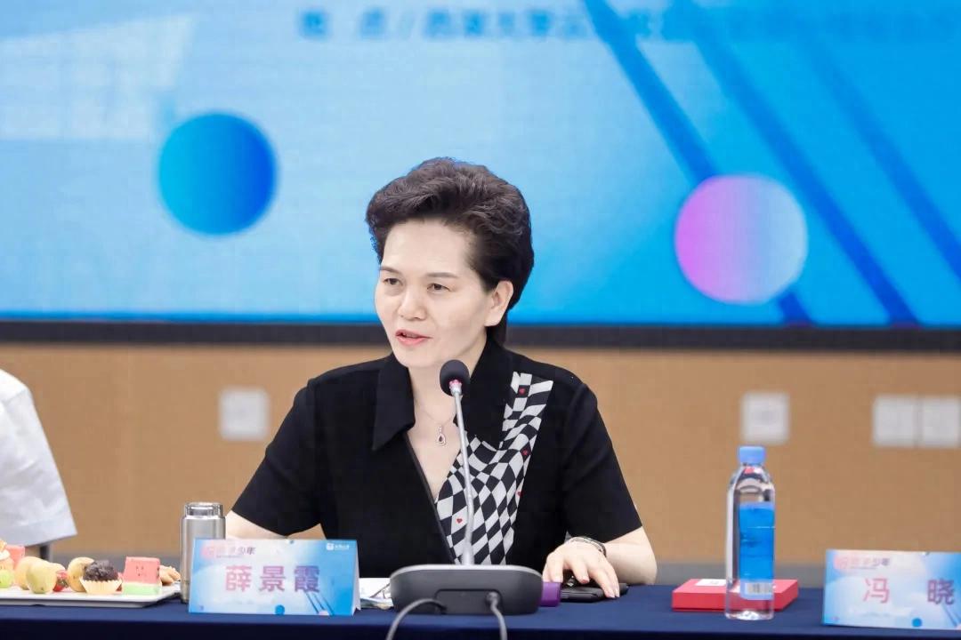 薛景霞，全国政协委员资格被撤销