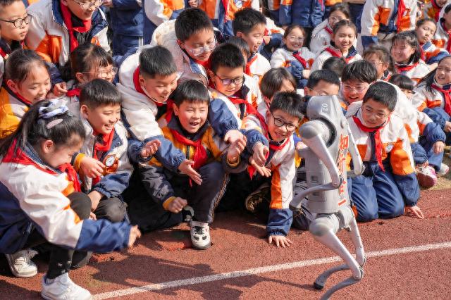 科技赋能，文化扮靓，宁波中小学活力开启新学期